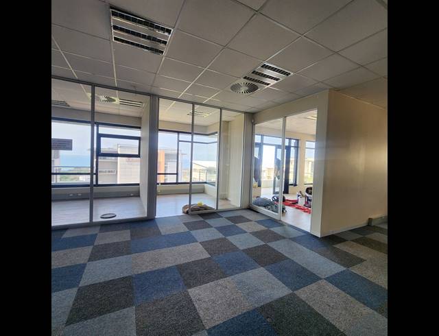 367M² OFFICE TO LET IN UMHLANGA RIDGE